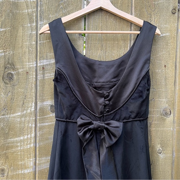 Vintage Black Velvet and Satin Regency Maxi Dress 🌿 - Picture 5 of 9